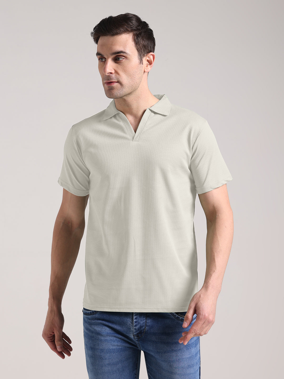Pale Grey 