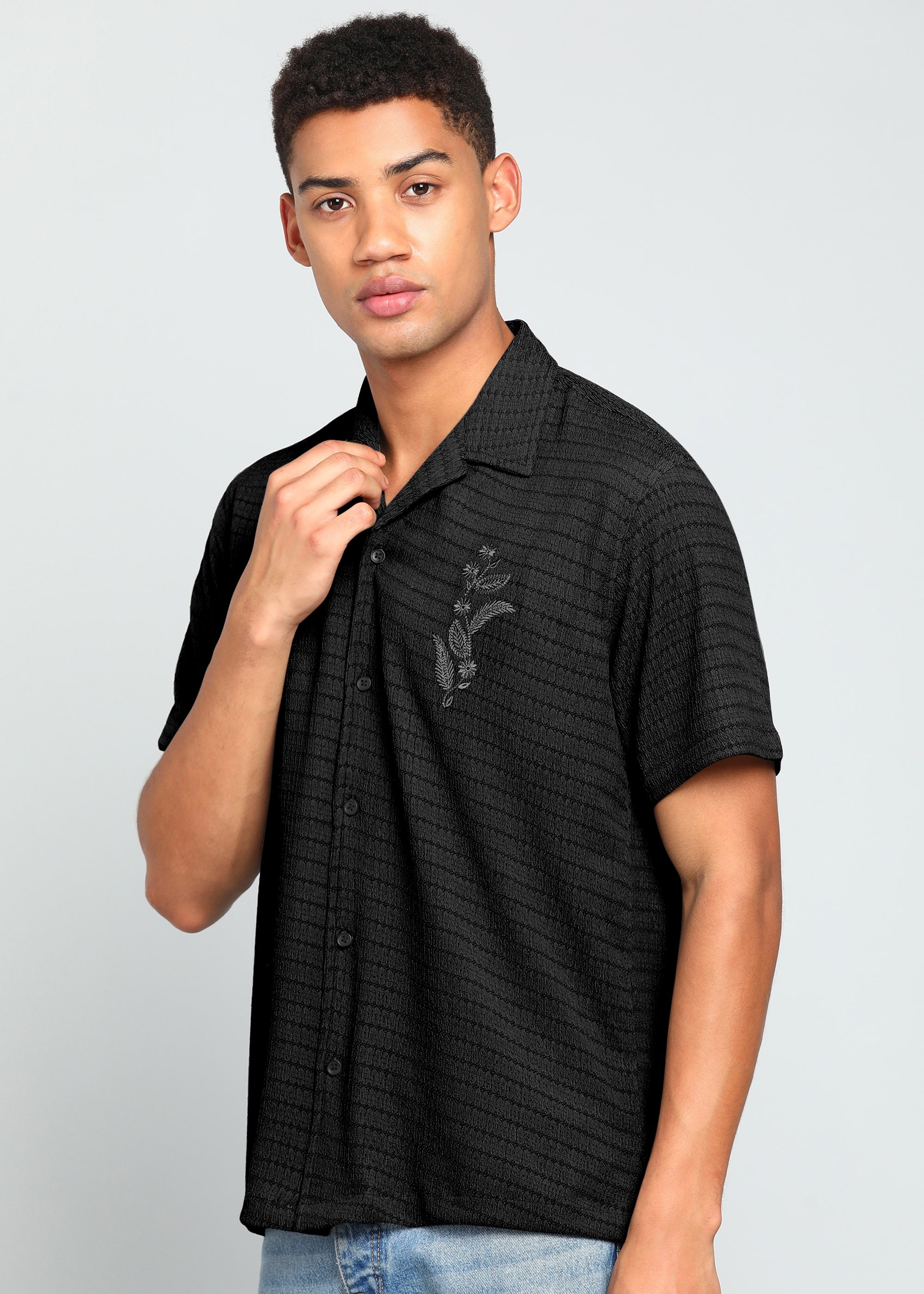 Men’s Black Textured Short-Sleeve Cuban Shirt with Floral Embroidery