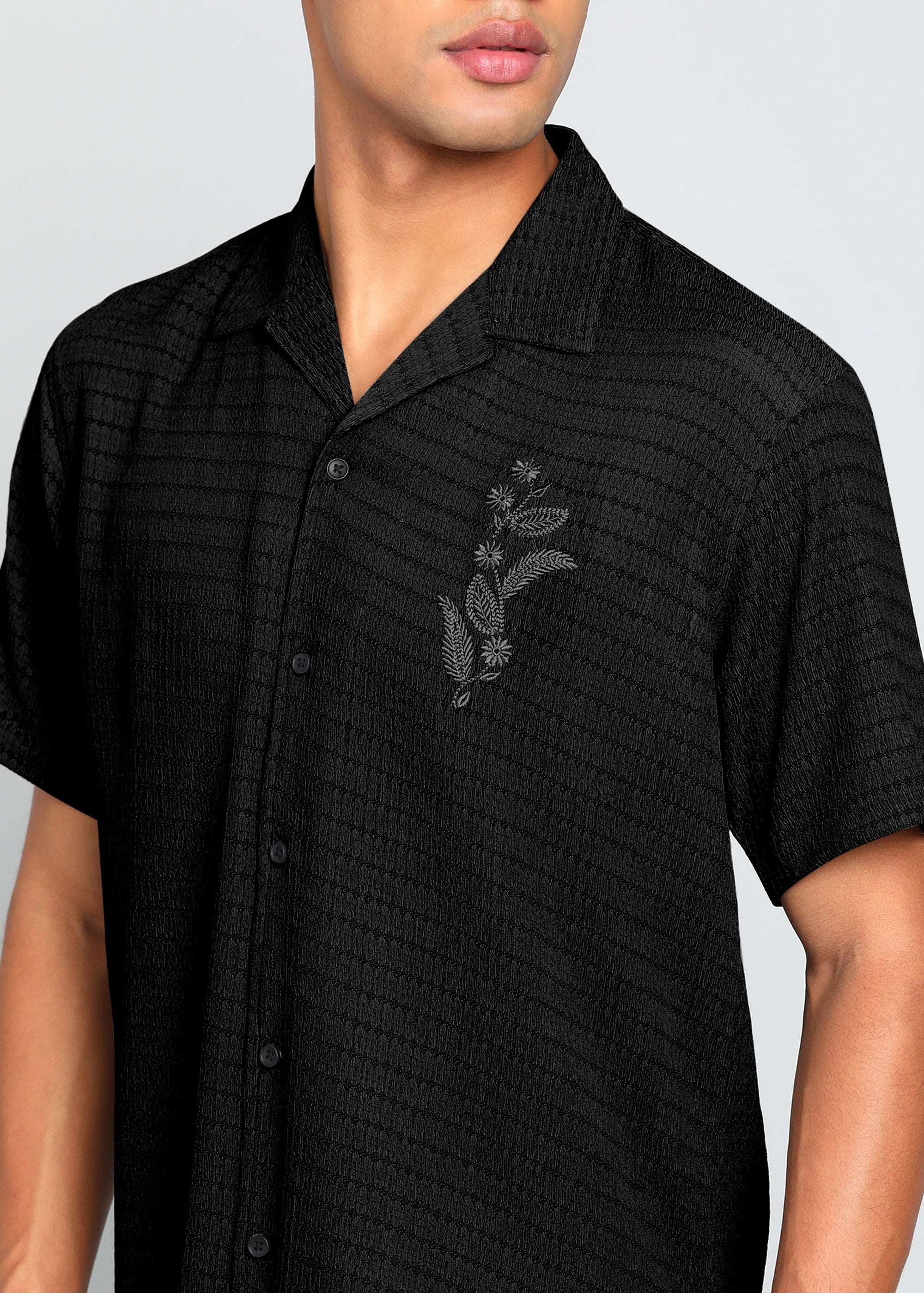 Men’s Black Textured Short-Sleeve Cuban Shirt with Floral Embroidery