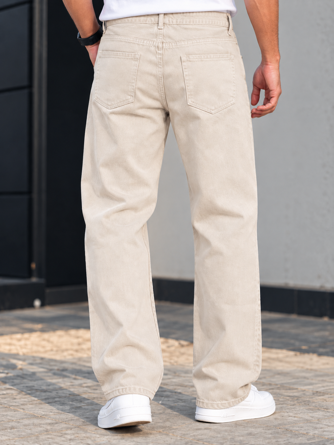 Men's Cream Solid Straight Fit Jeans