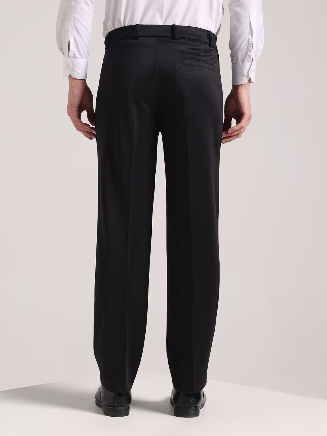 Men's Graphite Black Loose-Fit Korean Trouser