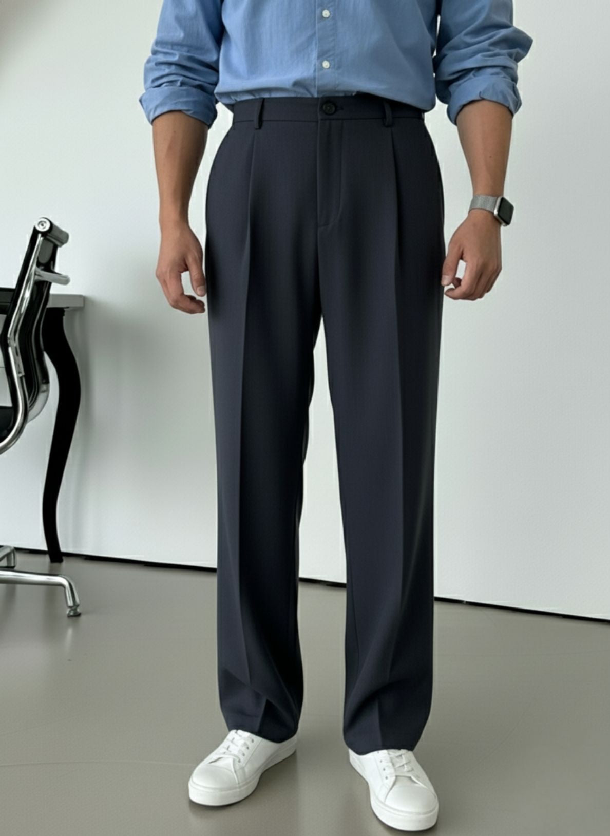 Men's Navy Blue Relaxed Fit Pleated Trousers