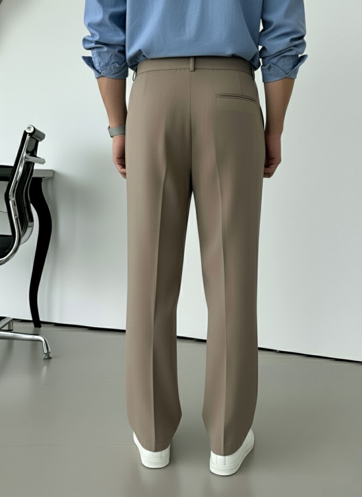 Men's Brown Relaxed Fit Pleated Trousers