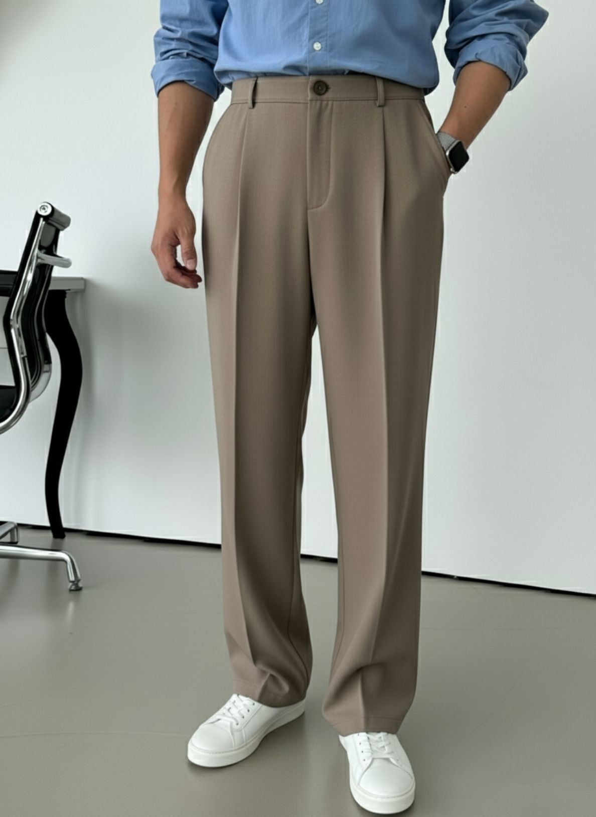 Men's Brown Relaxed Fit Pleated Trousers