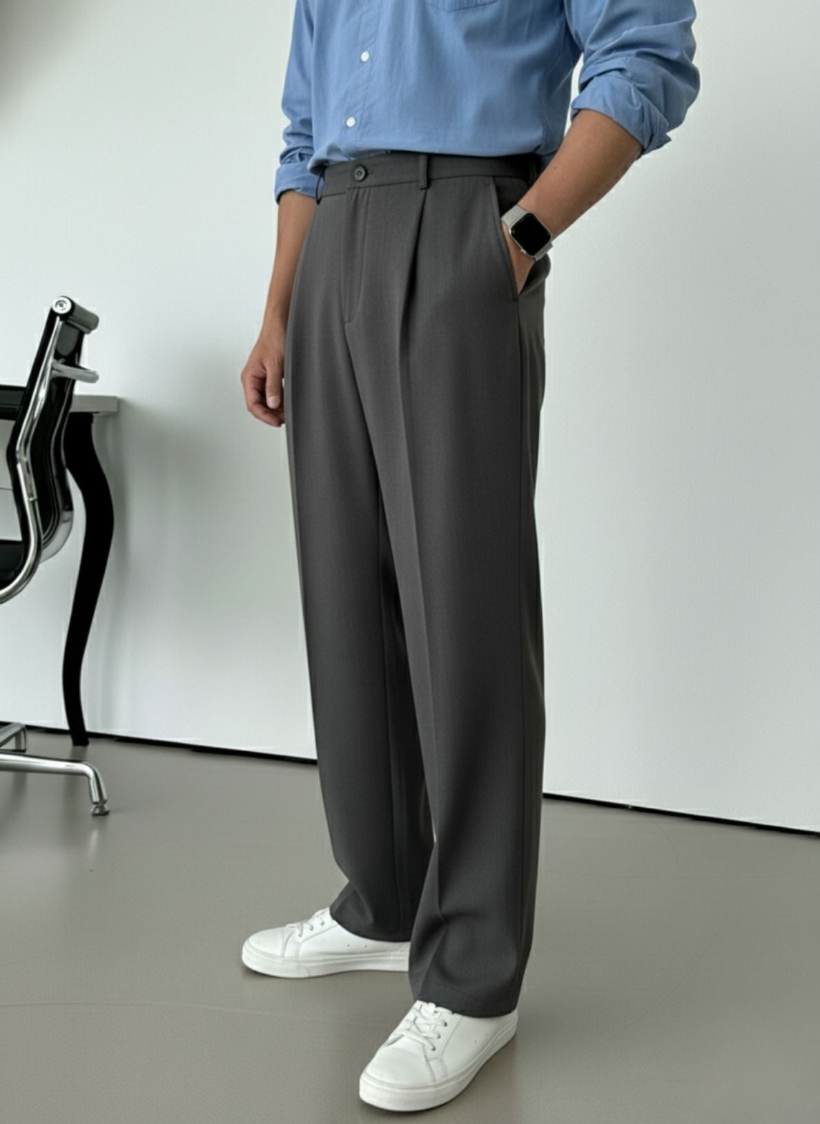 Men's Dark Grey Relaxed Fit Pleated Trousers