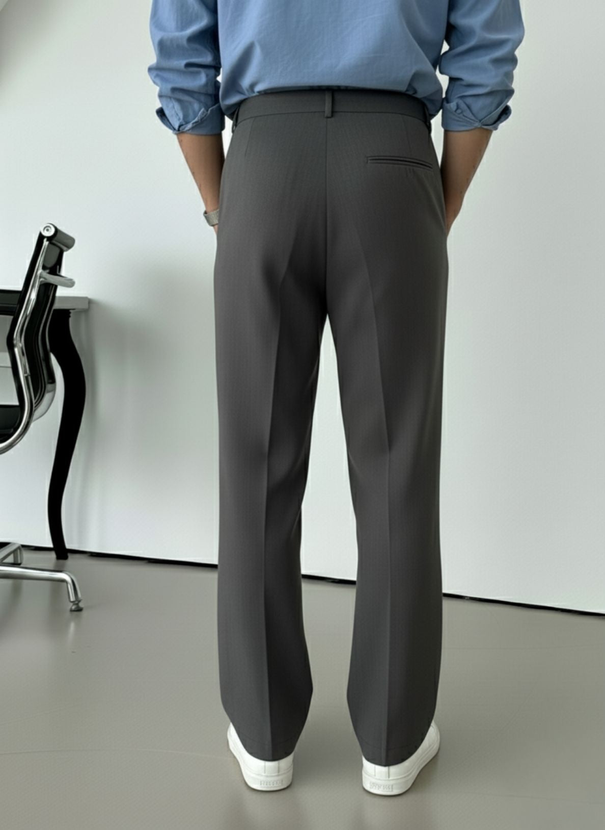 Men's Dark Grey Relaxed Fit Pleated Trousers