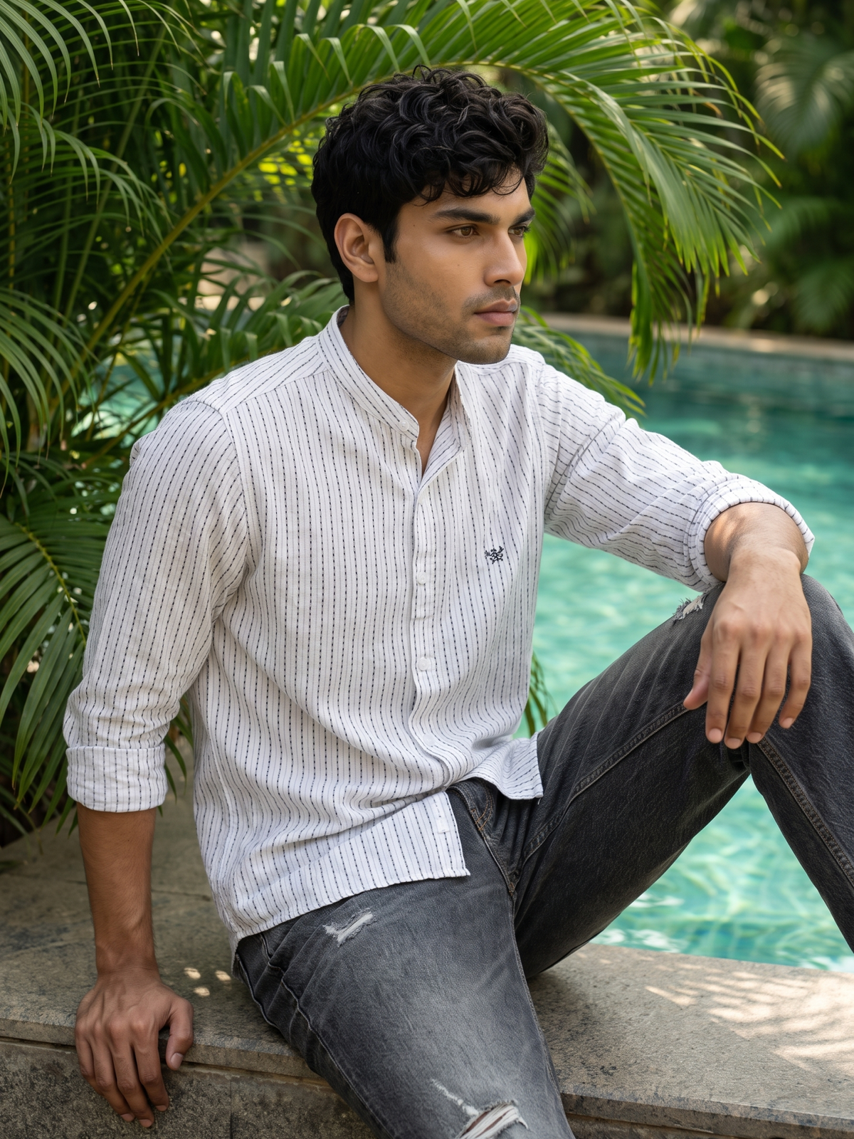 Men's White Vertical Striped Mandarin Collar Casual Shirt