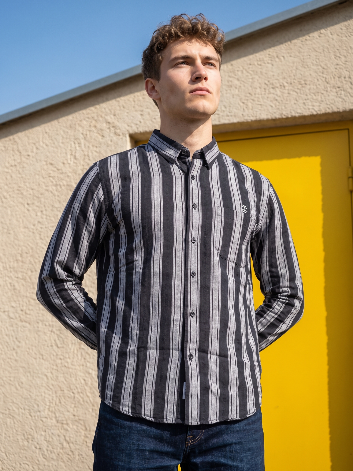 Men's Black Vertical Striped Casual Cotton Shirt