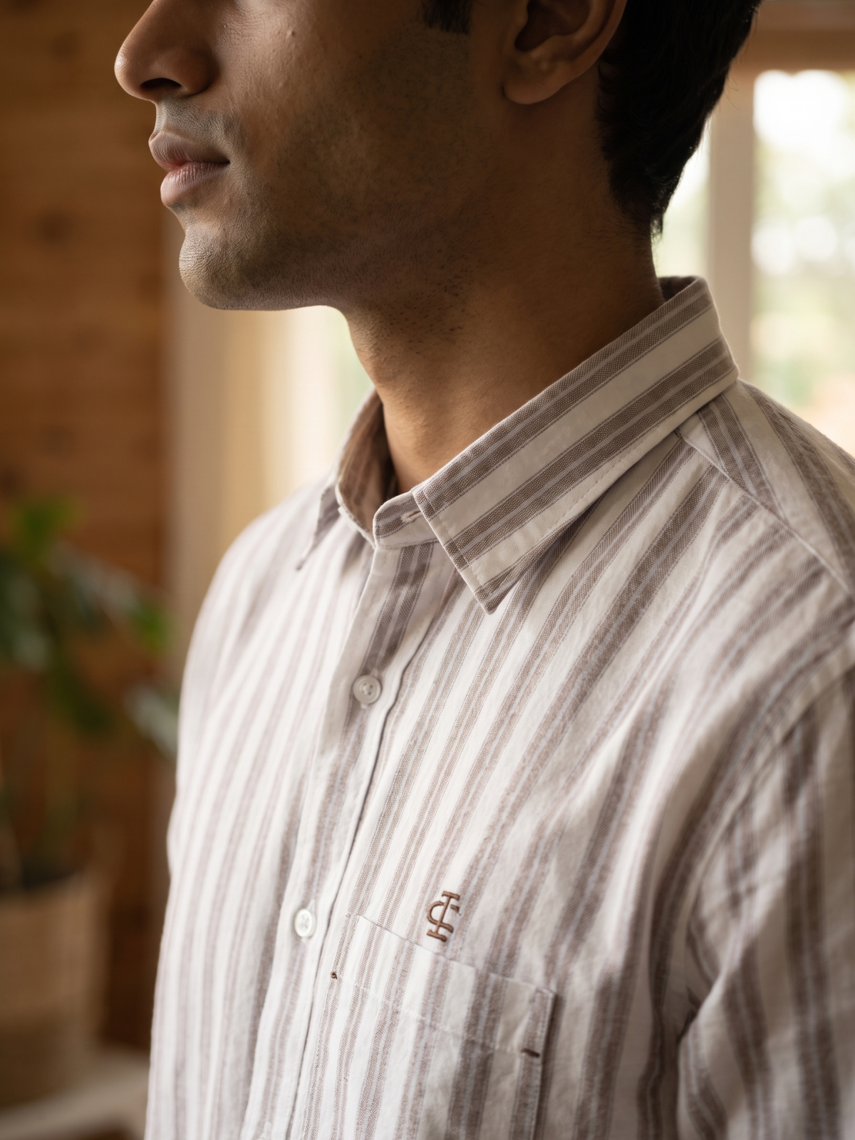 Men's Vertical Striped Casual Shirt