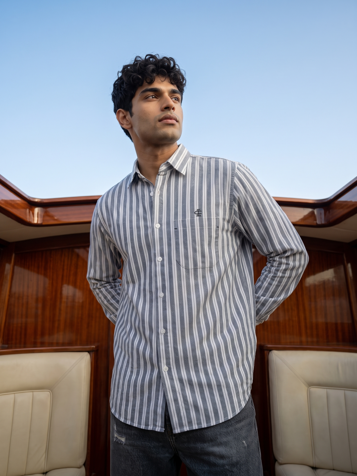 Men's Grey Vertical Striped Casual Shirt
