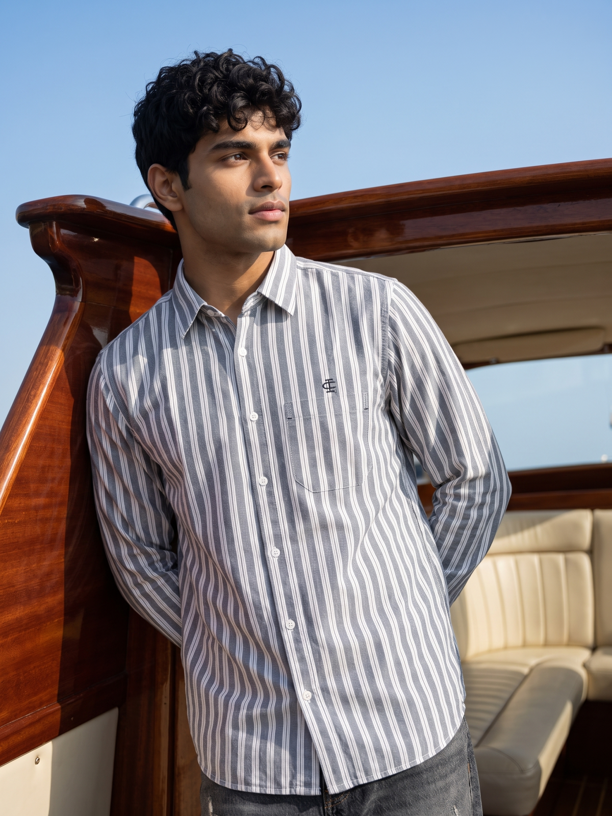 Men's Grey Vertical Striped Casual Shirt