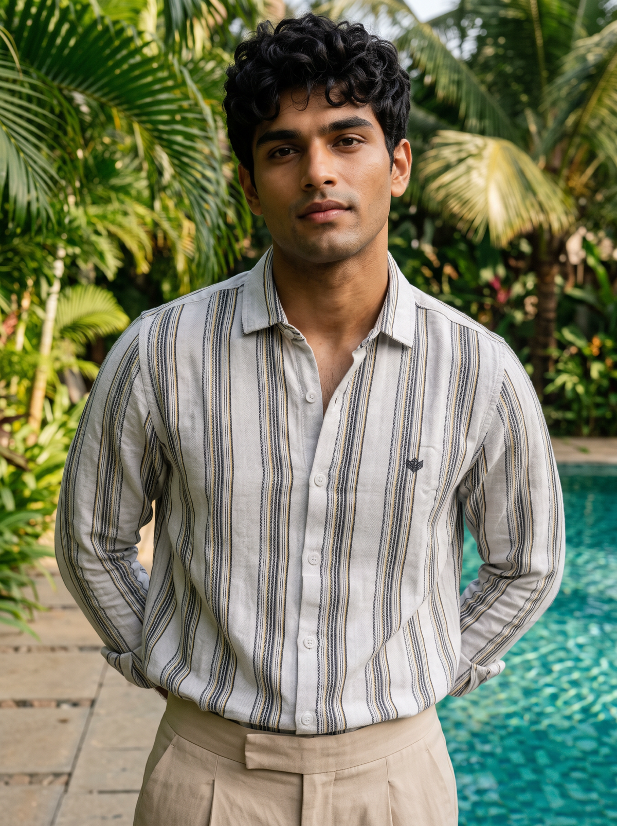 Men’s Vertical Stripe Casual Shirt – White
