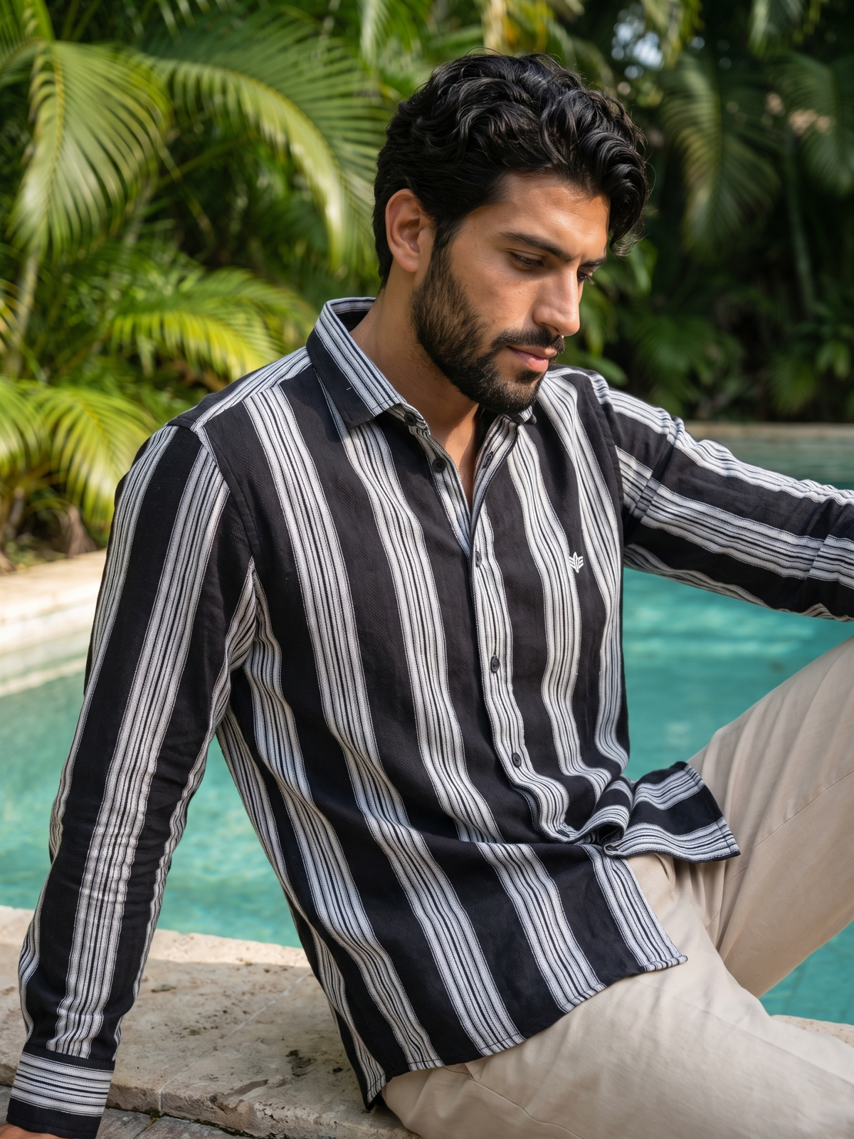 Men's Black Vertical Striped Casual Cotton Shirt
