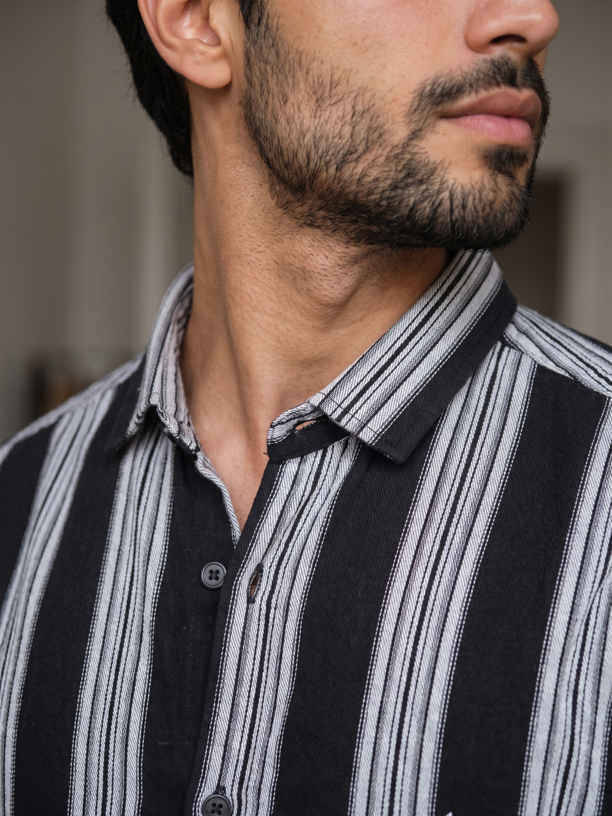 Men's Black Vertical Striped Casual Cotton Shirt