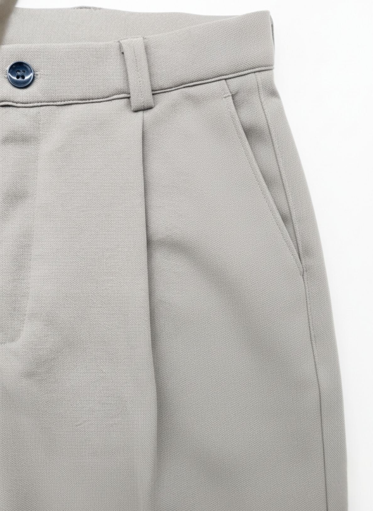 Men's Light Grey Relaxed Fit Pleated Trousers
